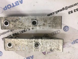 Кронштейн, крепление рамка, держатель 7L0411063B Audi Q7