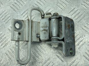 Петля двери нижняя 3C8833412B Volkswagen CC