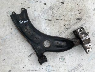 Рычаг передней подвески поперечный нижний 5N0407151 Volkswagen Tiguan