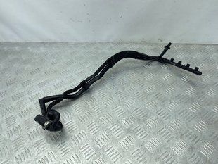 Вакуумний шланг 06E133790AA Audi A8