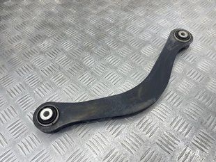 Важіль задньої підвіски поперечний 8W0505398F Audi A4