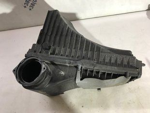 Корпус повітряного фільтра 7L6129607AT Audi Q7