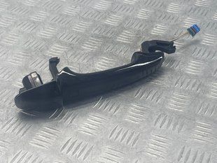 Ручка двери с бесключевым доступом внешняя 30753786 Volvo XC60