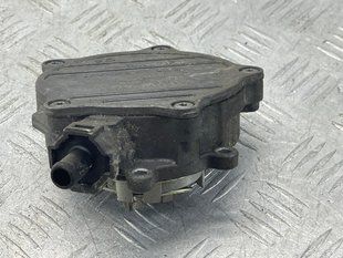 Вакуумный насос 06E145100Q Audi A6