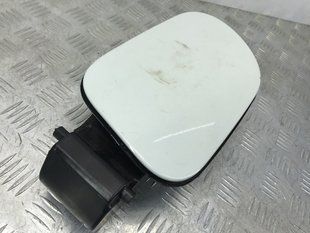 Корпус лючка кришки паливного бака в зборі 7P6809857A Volkswagen Touareg
