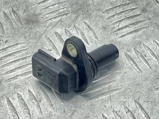 Датчик положення розподільного валу 31491073 Volvo XC60 Volvo S60, Volvo S60 Cross Country, Volvo S80, Volvo S90, Volvo V60, Volvo V60 Cross Country, Volvo V70, Volvo V90, Volvo V90 Cross Country, Volvo XC40, Volvo XC60, Volvo XC70, Volvo XC90