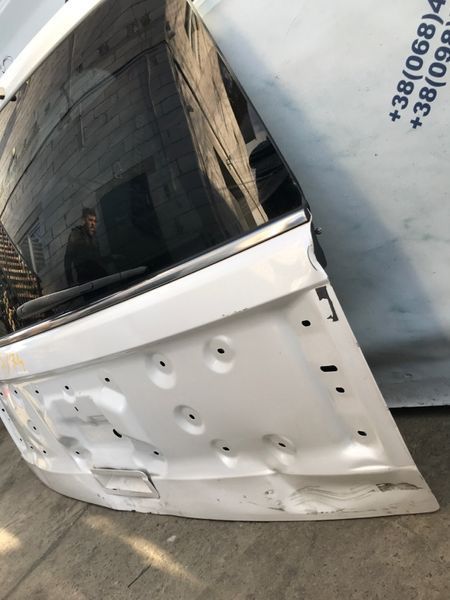 Крышка багажника BA8Z7440010A Ford Flex