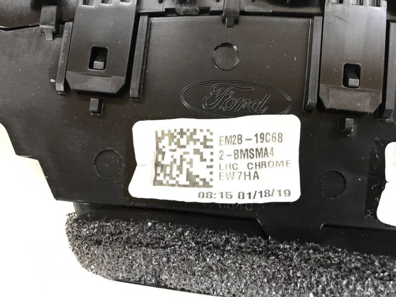 Дефлектор повітропроводу EM2B19C682 Ford Edge