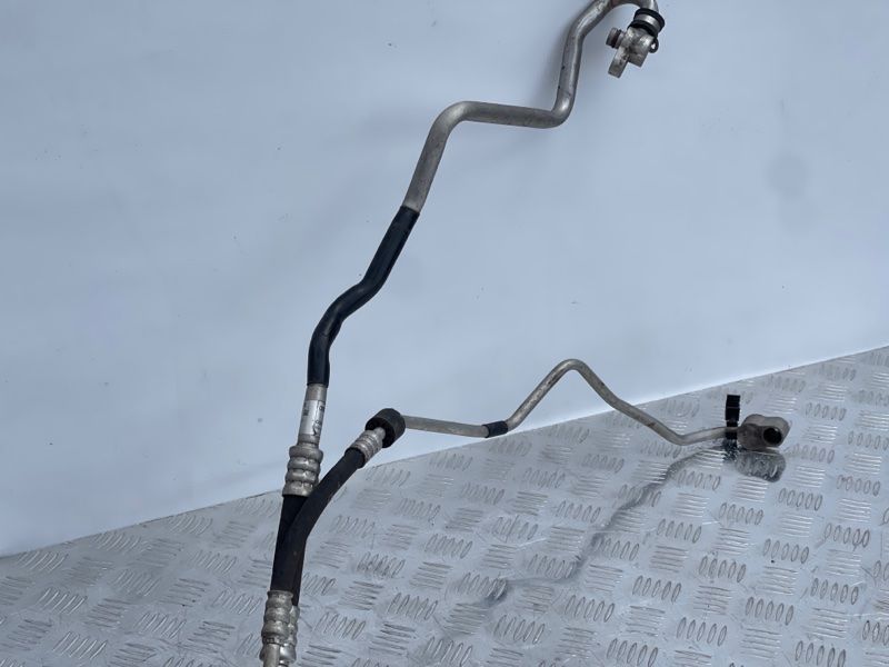 Трубка кондиционера 4H0820885E Audi A8