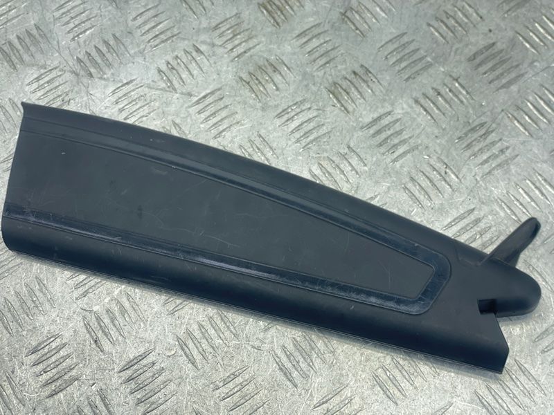 Накладка 4G8827991A Audi A7
