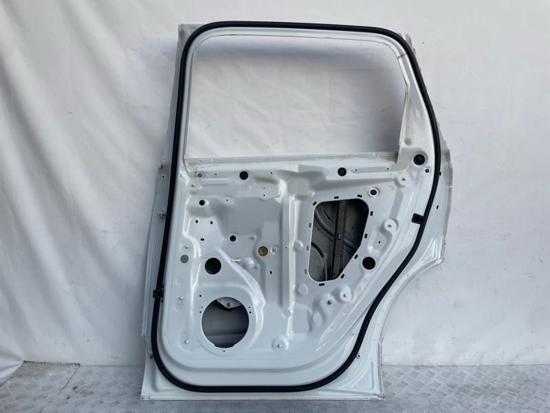 Двері 4M0833052E Audi Q7