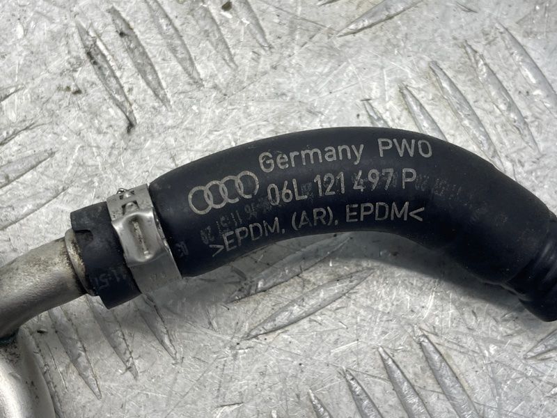 Трубопровід системи охолодження тубріни 06L121497P Audi A6