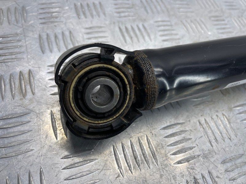 Стойка амортизатора 4G5513035F Audi A6