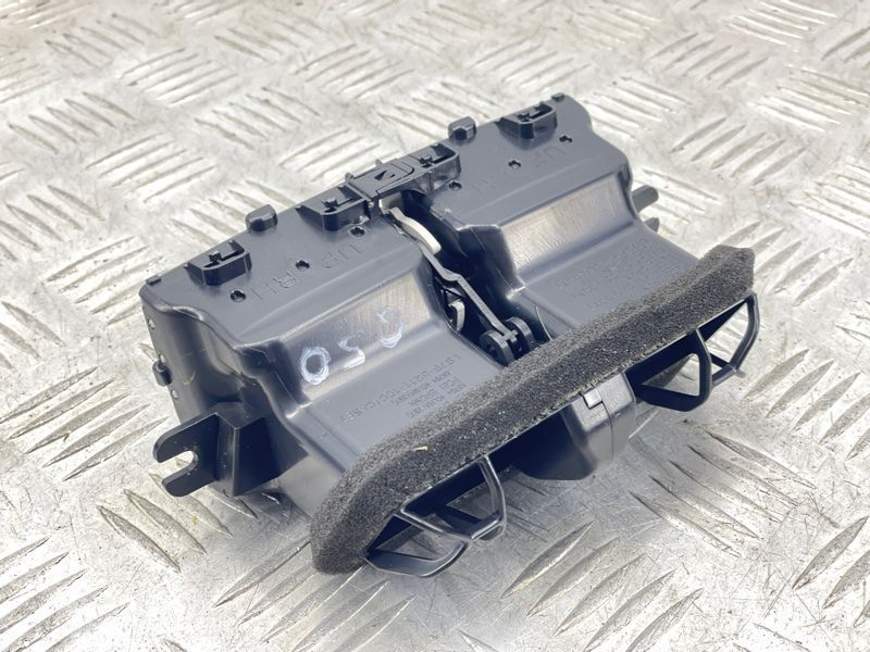 Дефлектор повітропроводу 687944GA0C Infiniti Q50