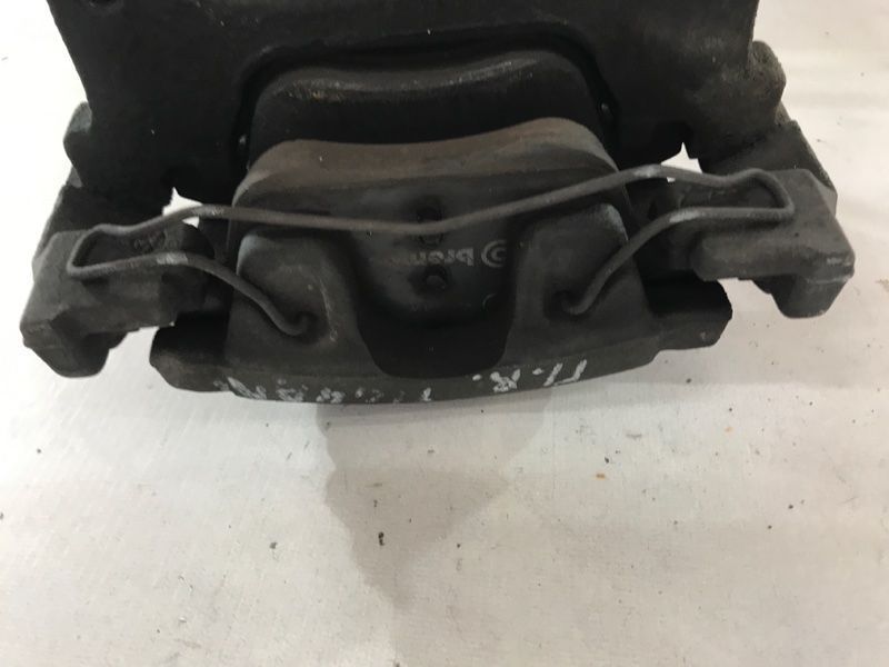 Суппорт тормозной 5N0615124 Volkswagen Tiguan