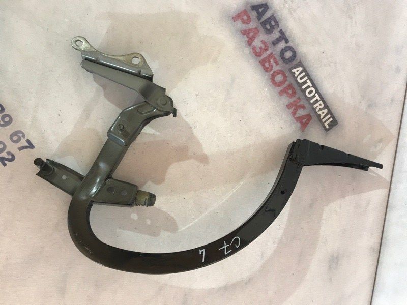 Петля кришки багажника 4G5827301B Audi A6