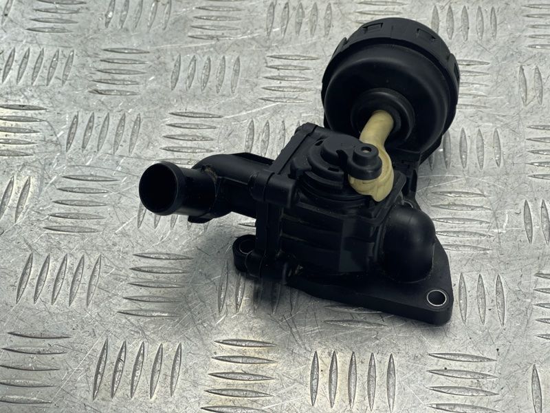 Клапан 059121737AR Audi Q7