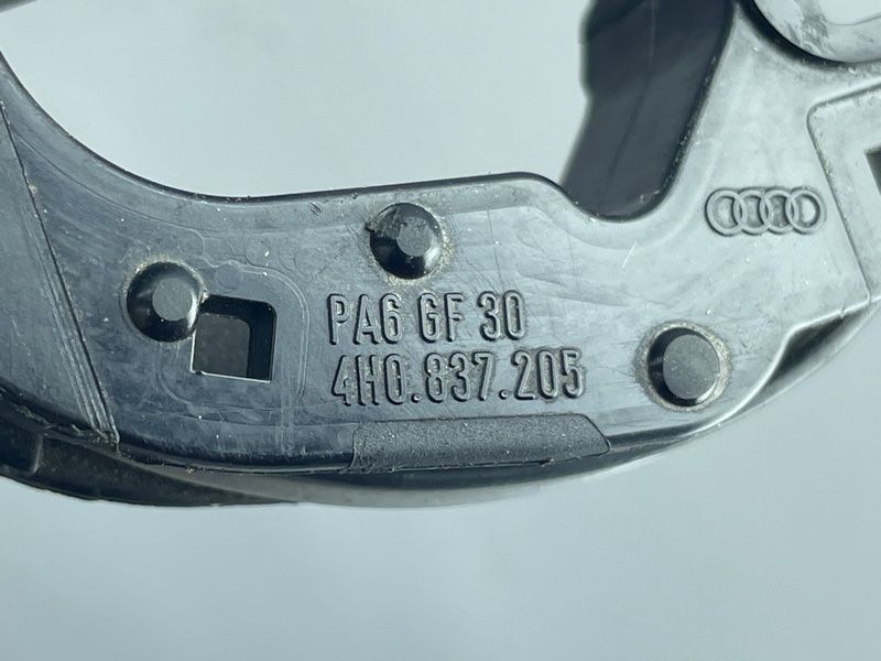 Ручка дверей (keyless) зовнішня Audi Q7
