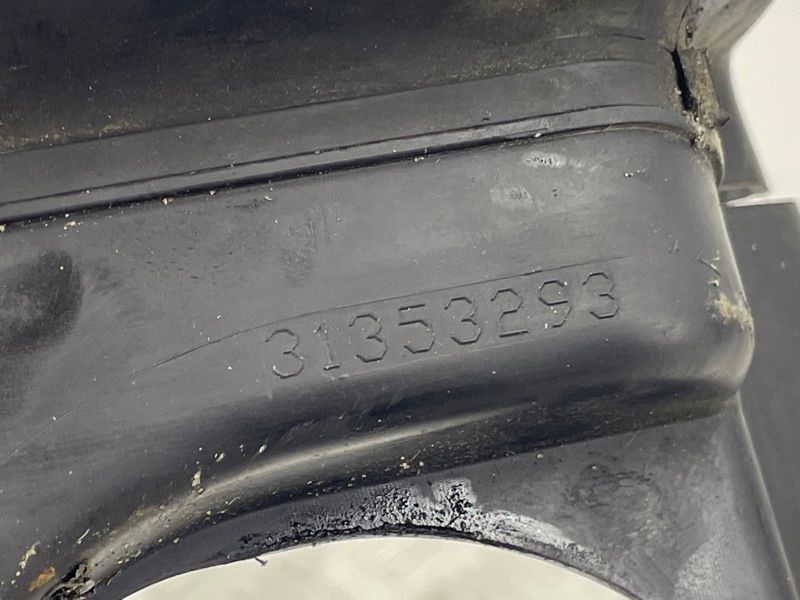 Воздуховод радиатора 31353293 Volvo XC60