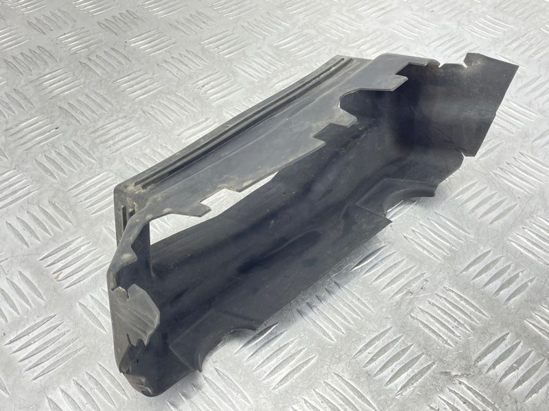 Воздуховод 7P6121395 Volkswagen Touareg