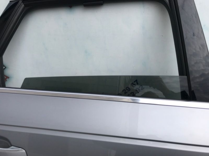 Двері 8W9833052E Audi A4 Allroad