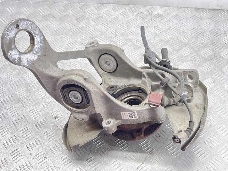 Поворотний кулак / цапфа з підшипником 8K0505431AR Audi A6