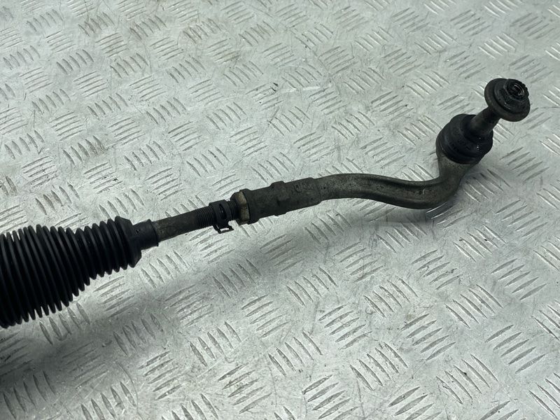 Рулевая тяга c наконечником 8W0423812C Audi A6