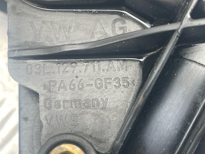 Колектор впускний 03L129711AM Volkswagen Tiguan