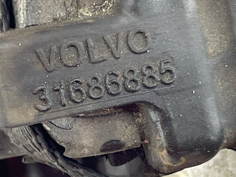 Опора / Подушка двигателя Volvo XC60