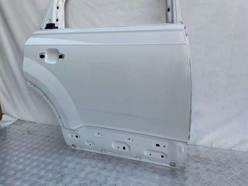 Двері 4M0833052E Audi Q7