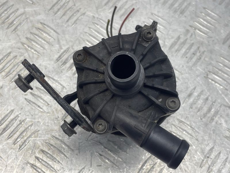 Насос системи охолодження 8K0965567 Audi A6 Audi A6, Audi Q7