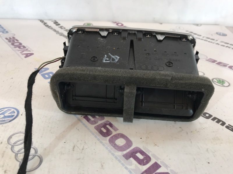 Дефлектор повітропроводу 4L0819203K3Q7 Audi Q7