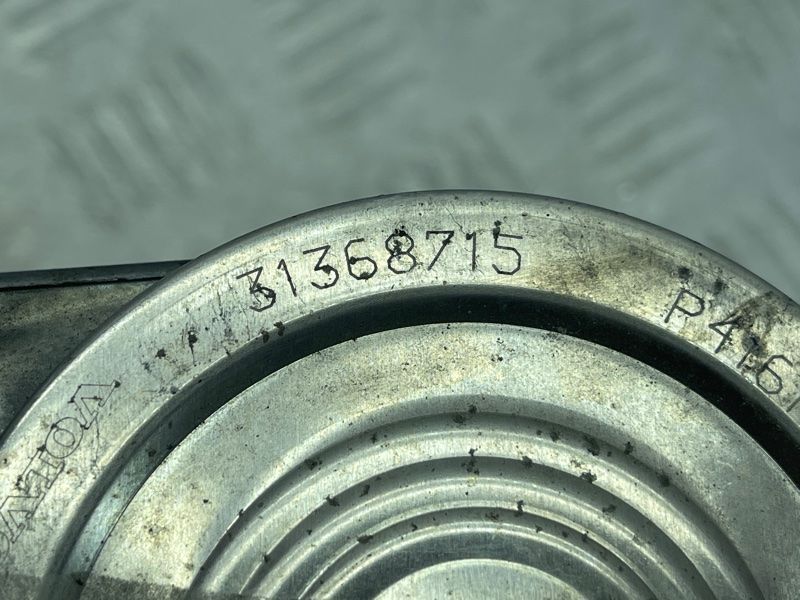 Насос охолоджувальної рідини 31368715 Volvo XC60 Volvo S60, Volvo S60 Cross Country, Volvo S80, Volvo S90, Volvo V60, Volvo V60 Cross Country, Volvo V90, Volvo V90 Cross Country, Volvo XC40, Volvo XC60, Volvo XC70, Volvo XC90