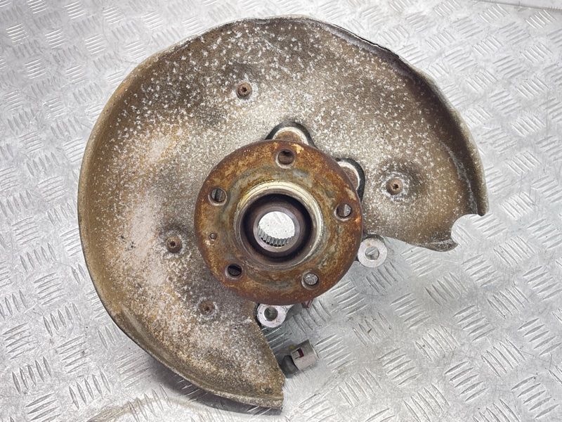 Поворотний кулак / цапфа з підшипником 8K0505431AR Audi A6