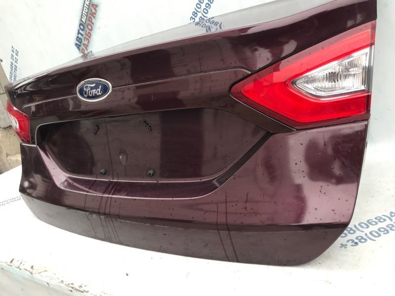 Накладка кришки багажника Ford Fusion