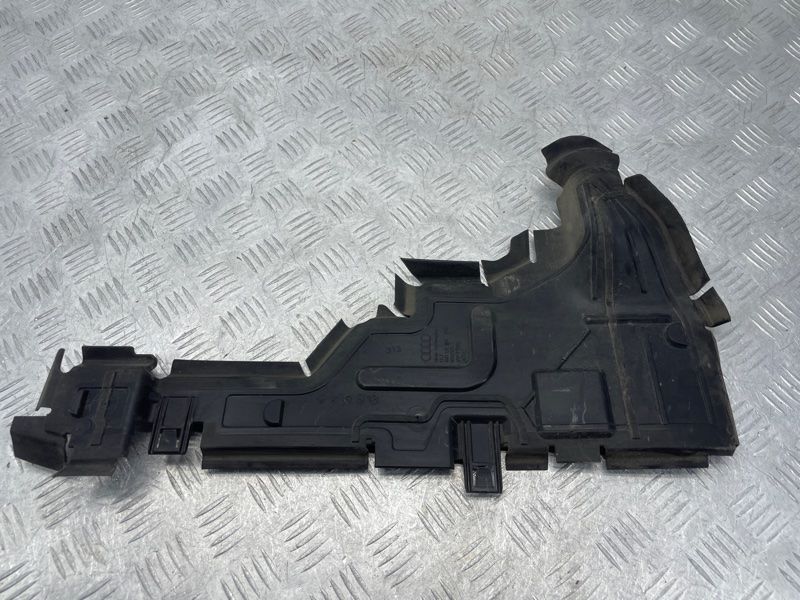 Повітропровід радіатора 4M0121284BS Audi Q7