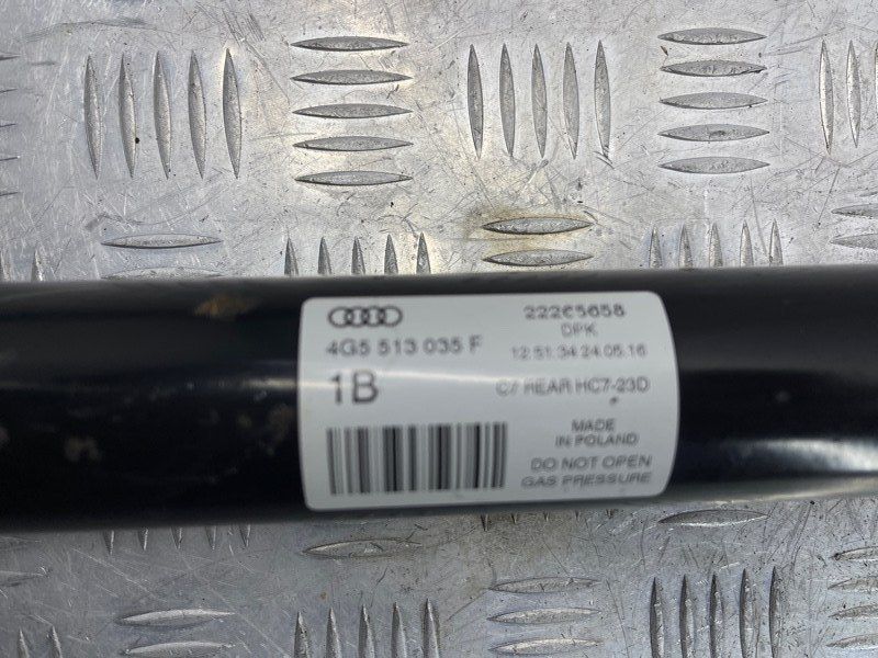 Стойка амортизатора 4G5513035F Audi A6