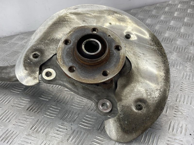 Поворотний кулак / цапфа 4G0407242C Audi Q5