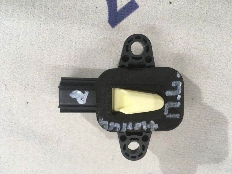 Датчик удару DS7T14C676AA Ford Fusion