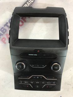 Рамка магнитолы FT4T18E245BP Ford Edge