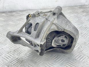 Опора / подушка двигуна 4M0199372FE Audi Q7