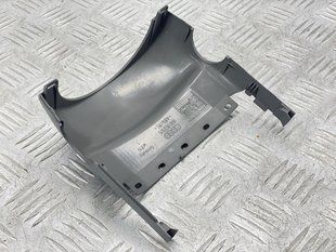 Накладка торпедо 8R0953515AZ3 Audi Q5