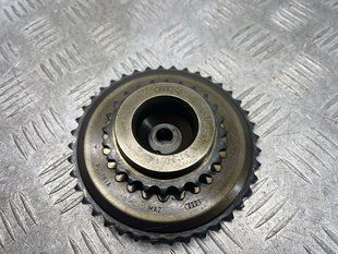 Зірочка ланцюга ГРМ 06E109077E Audi S8 Audi A4, Audi A5, Audi A6, Audi A7, Audi A8, Audi Q5, Audi Q7, Audi R8, Audi RS5, Audi RS7, Audi S4, Audi S5, Audi S6, Audi S7, Audi S8, Audi SQ5