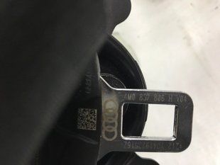 Ремінь безпеки 4M0857806HV04 Audi Q7
