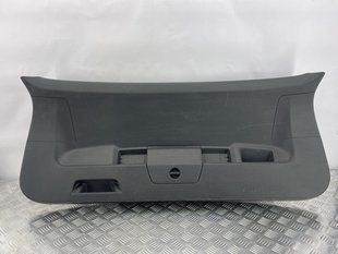 Обшивка задней крышки Ляда 5NN86760182V Volkswagen Tiguan