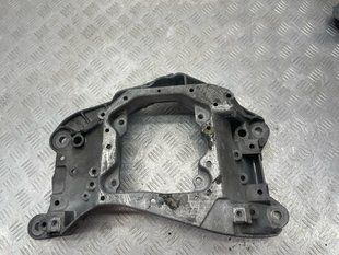 Траверса коробки передач 4G0399263AC Audi A7