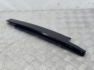 Накладка дверей 8R0837901 Audi Q5