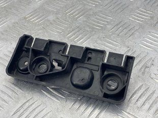 Кронштейн порогу 31378135 Volvo XC90