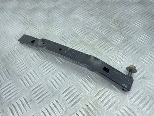 Распорка 8R0805528A Audi Q5