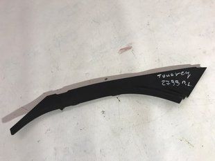 Накладка фары 7P6941777A Volkswagen Touareg